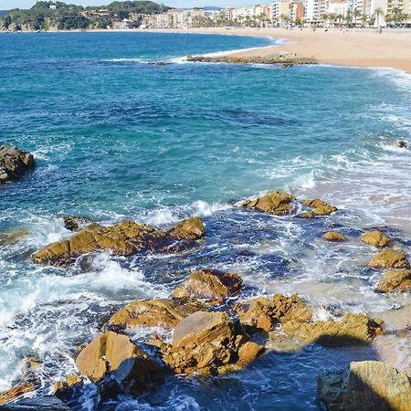 3 Bedroom Beautiful Apartment In Lloret De Mar Dış mekan fotoğraf