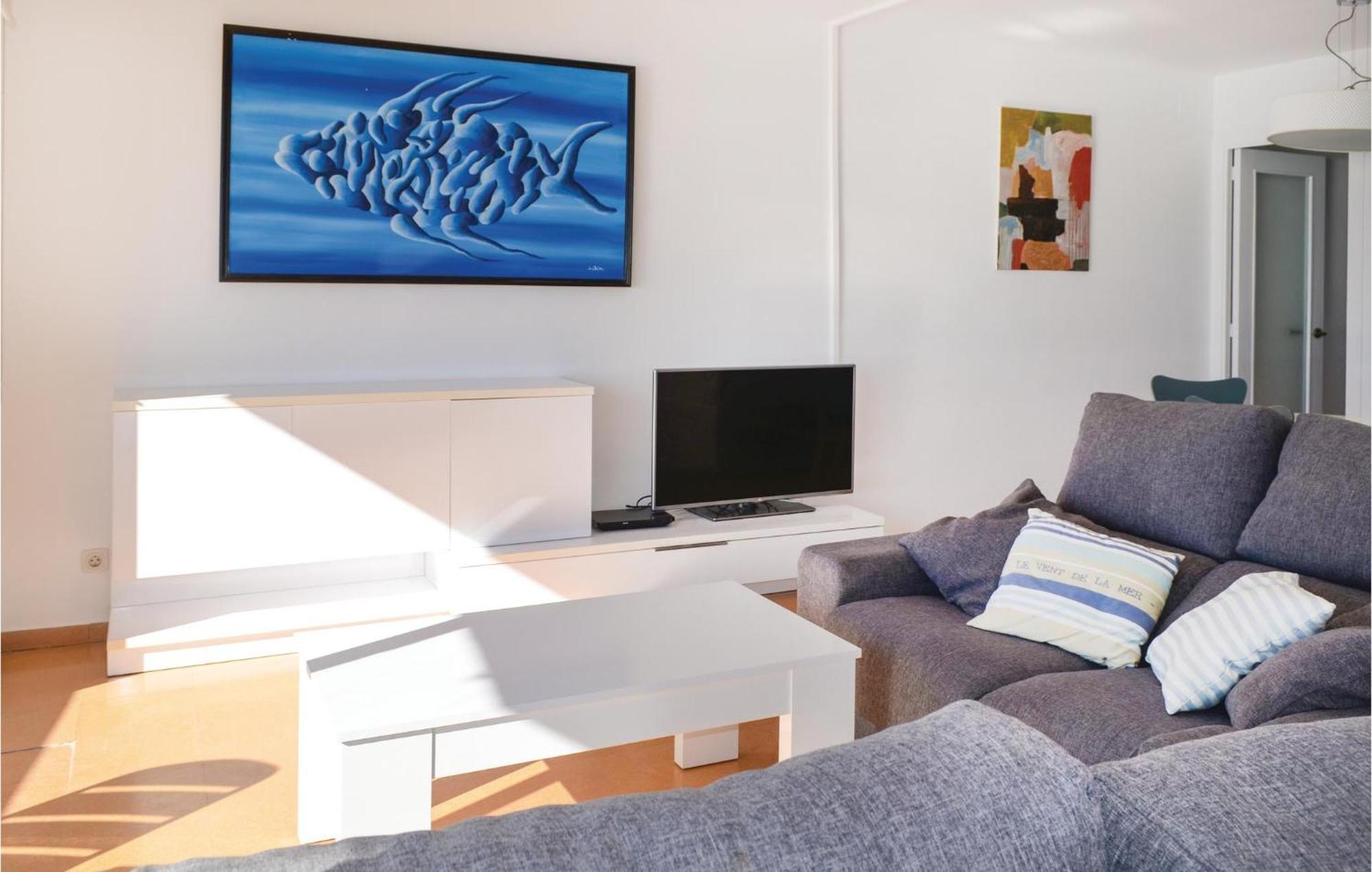 3 Bedroom Beautiful Apartment In Lloret De Mar Dış mekan fotoğraf